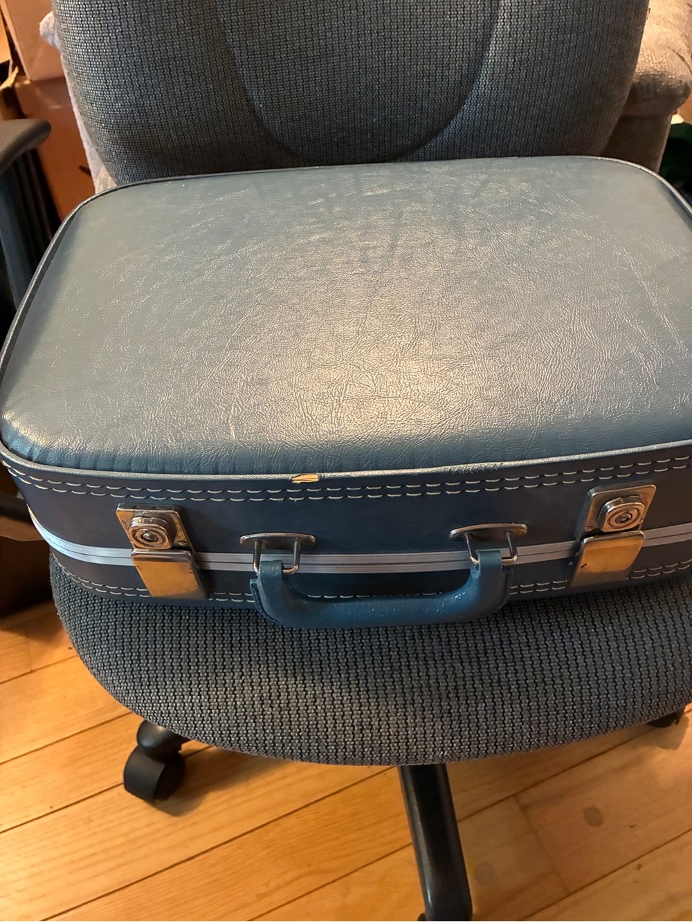 Vintage Small Blue Portable Suitcase Travel Classic Carry Handle Metal Latches
